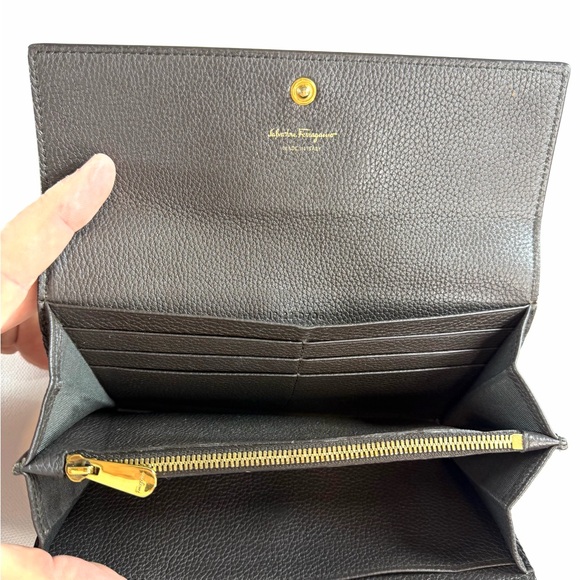 Salvatore Ferragamo Calf Gancini Long Wallet 22D706 Black - Picture 6 of 9